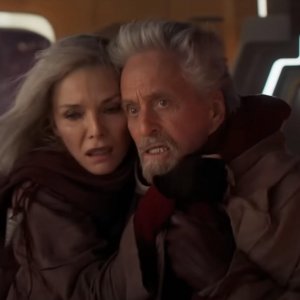 Ant-Man and the Wasp: Quantumania, Michael Douglas e Michelle Pfeiffer in una scena