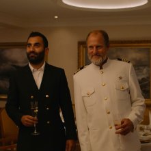 Triangle Of Sadness: Woody Harrelson in una scena