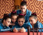 Corpo libero, la recensione dei primi due episodi: la competizione del dolore