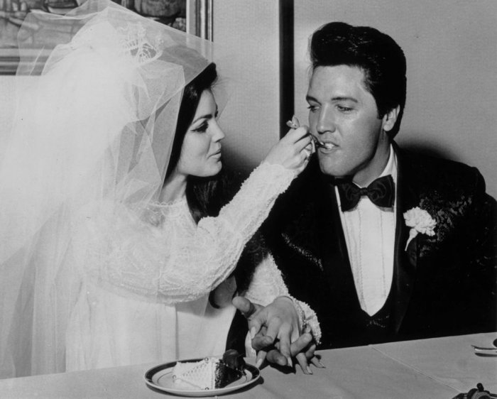 Elvis and Me: Jacob Elordi e Cailee Spaeny sono Elvis e Priscilla Presley sul set di Sofia Coppola (FOTO)