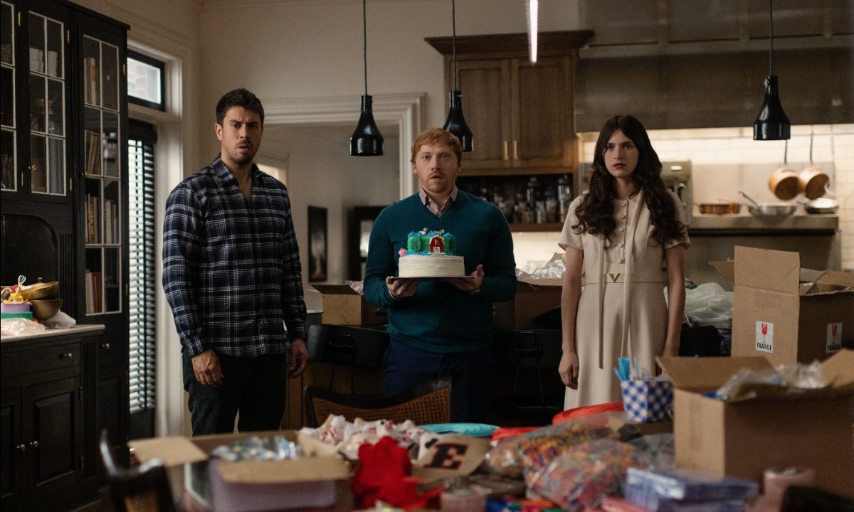 Servant 4: il teaser trailer dell'ultima stagione della serie di M. Night Shyamalan