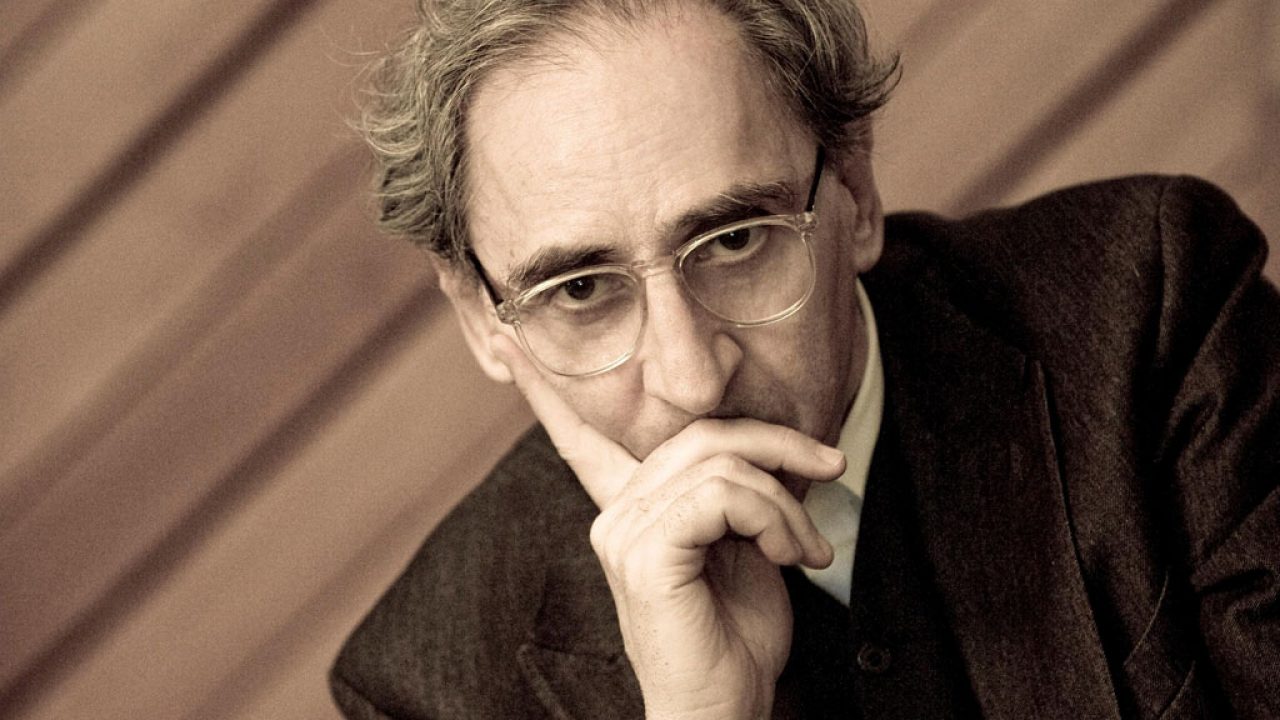 Franco Battiato – La Voce del Padrone: il genio della musica italiana arriva sul grande schermo