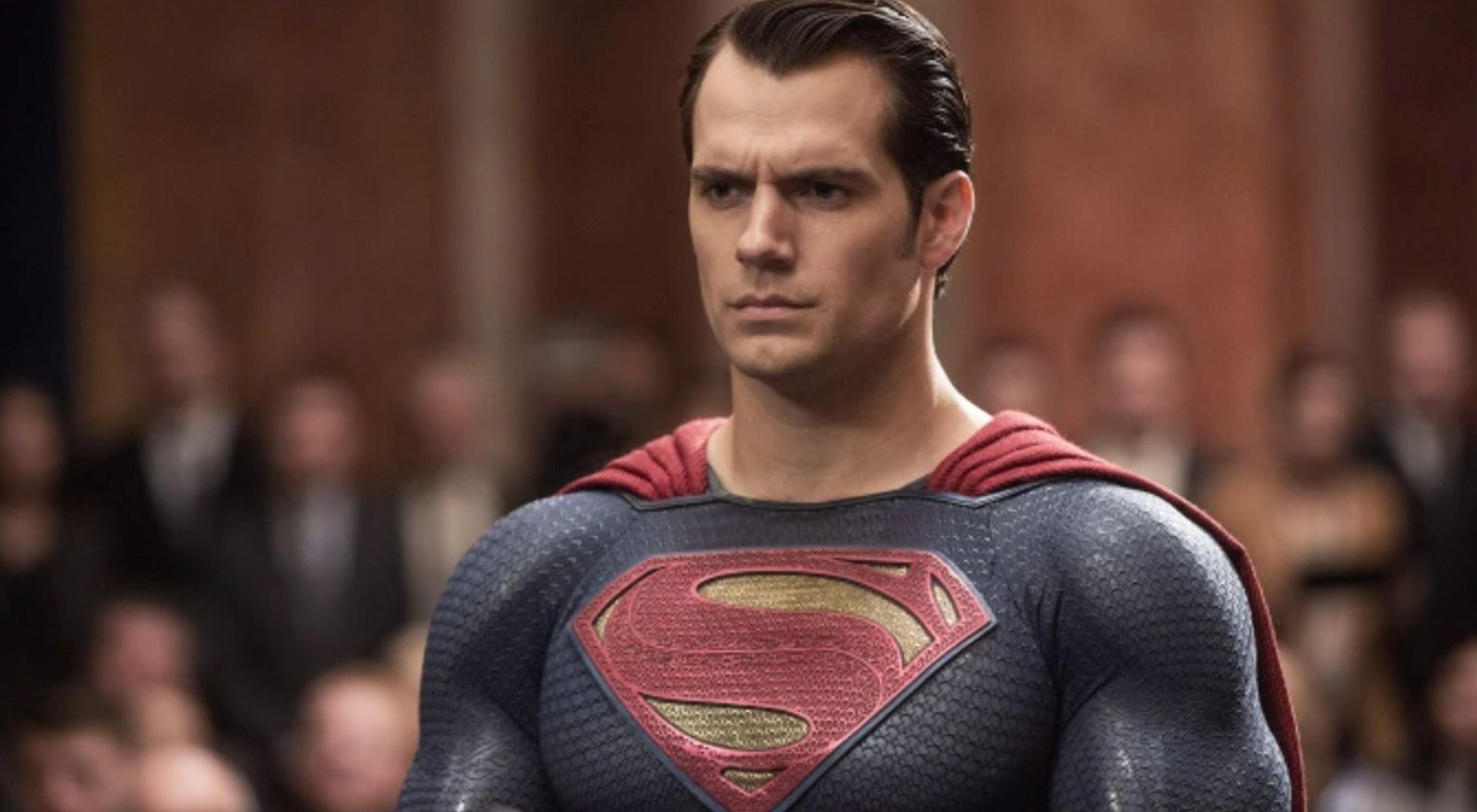 Superman, Henry Cavill celebra il ritorno 'Mi attende un futuro luminoso'. E Zack Snyder si congratula