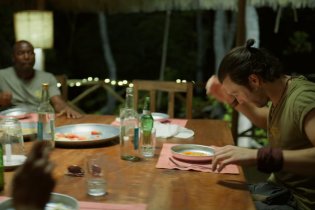 Questa notte parlami dell’Africa - Clip Esclusiva 'Cena Associazione'