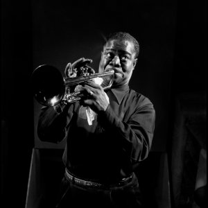 Louis Armstrong's Black & Blues: un'immagine