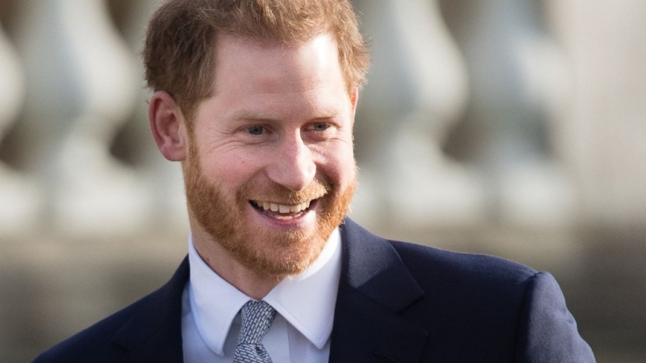 Principe Harry: l'autobiografia Spare - Il Minore uscirà il 10 gennaio, ma la Monarchia è preoccupata