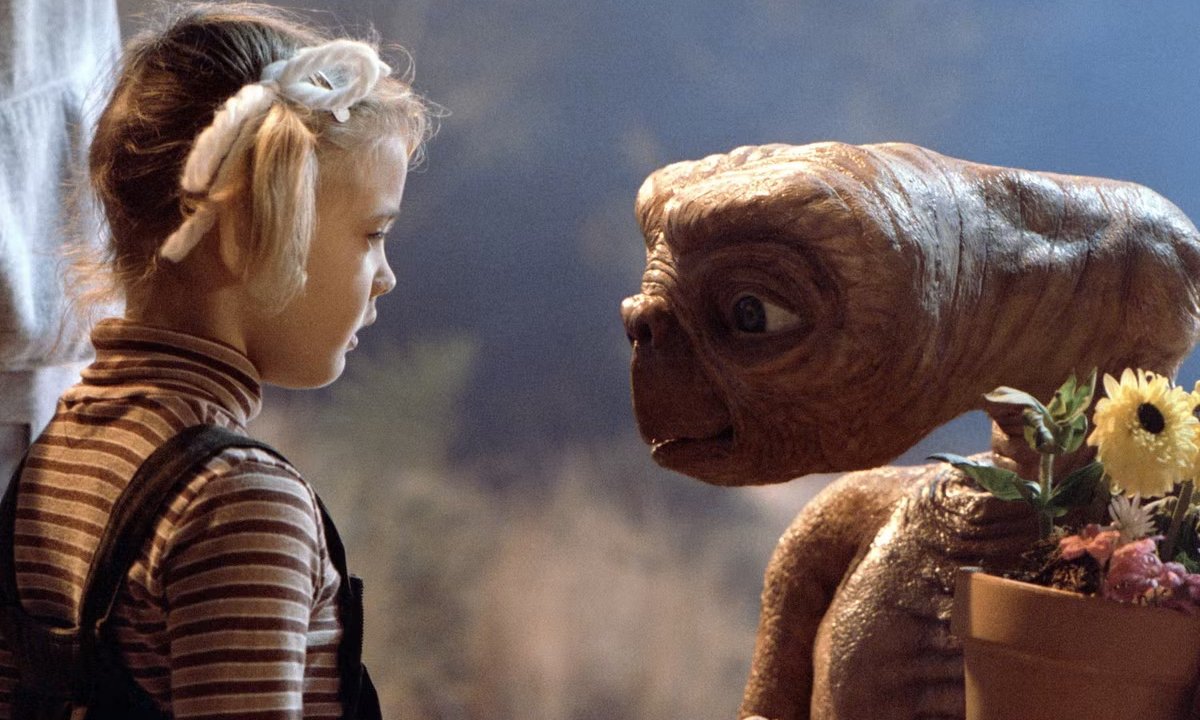 Drew Barrymore su E.T.: 'Ero convinta fosse vivo durante le riprese'