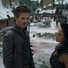 Dungeons & Dragons: L'onore dei ladri, Michelle Rodrigeuza e Chis Pine in una scena del film