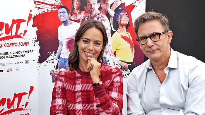 Cut! Zombi contro zombi, il regista Hazanavicius: "Niente metafore politiche, con questi zombi si ride!"