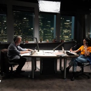 On the Line: Mel Gibson e Alia Seror-O'Neill in una scena
