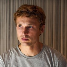 On the Line: William Moseley in una scena