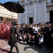 Tim Burton a Lucca Comics 2022: un momento del flashmob di cosplayer e fan