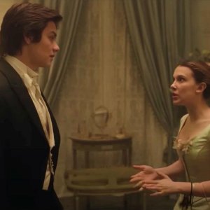 Enola Holmes 2: Millie Bobby Brown in un'immagine del film