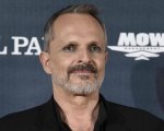 Bosé: il biopic su Miguel Bosé debutta domani su Paramount+