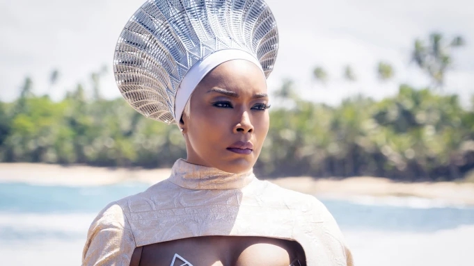Black Panther: Wakanda Forever, Angela Bassett potrebbe puntare all'Oscar?