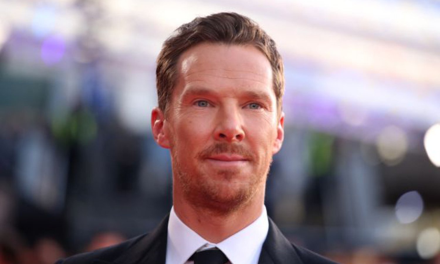Benedict Cumberbatch mette a confronto Sherlock e Doctor Strange: 'La TV è più democratica'