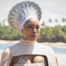 Black Panther: Wakanda Forever, Angela Bassett in una scena