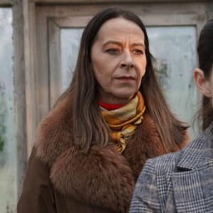 Matriarch: Kate Dickie e Jemina Rooper in una scena del film