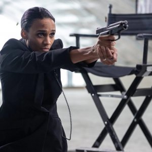 Operazione 6/12 - Attacco al Presidente: Nanna Blondell in una scena d'azione