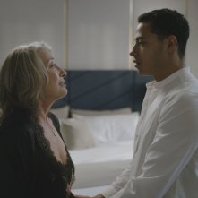 Il piacere è tutto mio: Daryl McCormack, Emma Thompson in un momento del film