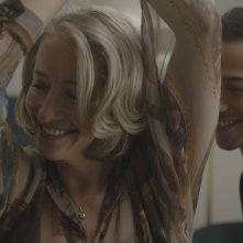 Il piacere è tutto mio: Daryl McCormack con Emma Thompson in una scena del film