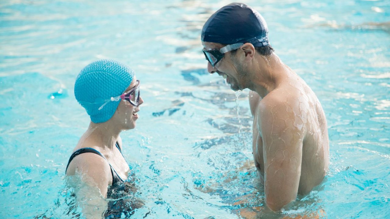 L’effetto acquatico – Un colpo di fulmine a prima svista: stasera su Cielo il film di Sólveig Anspach