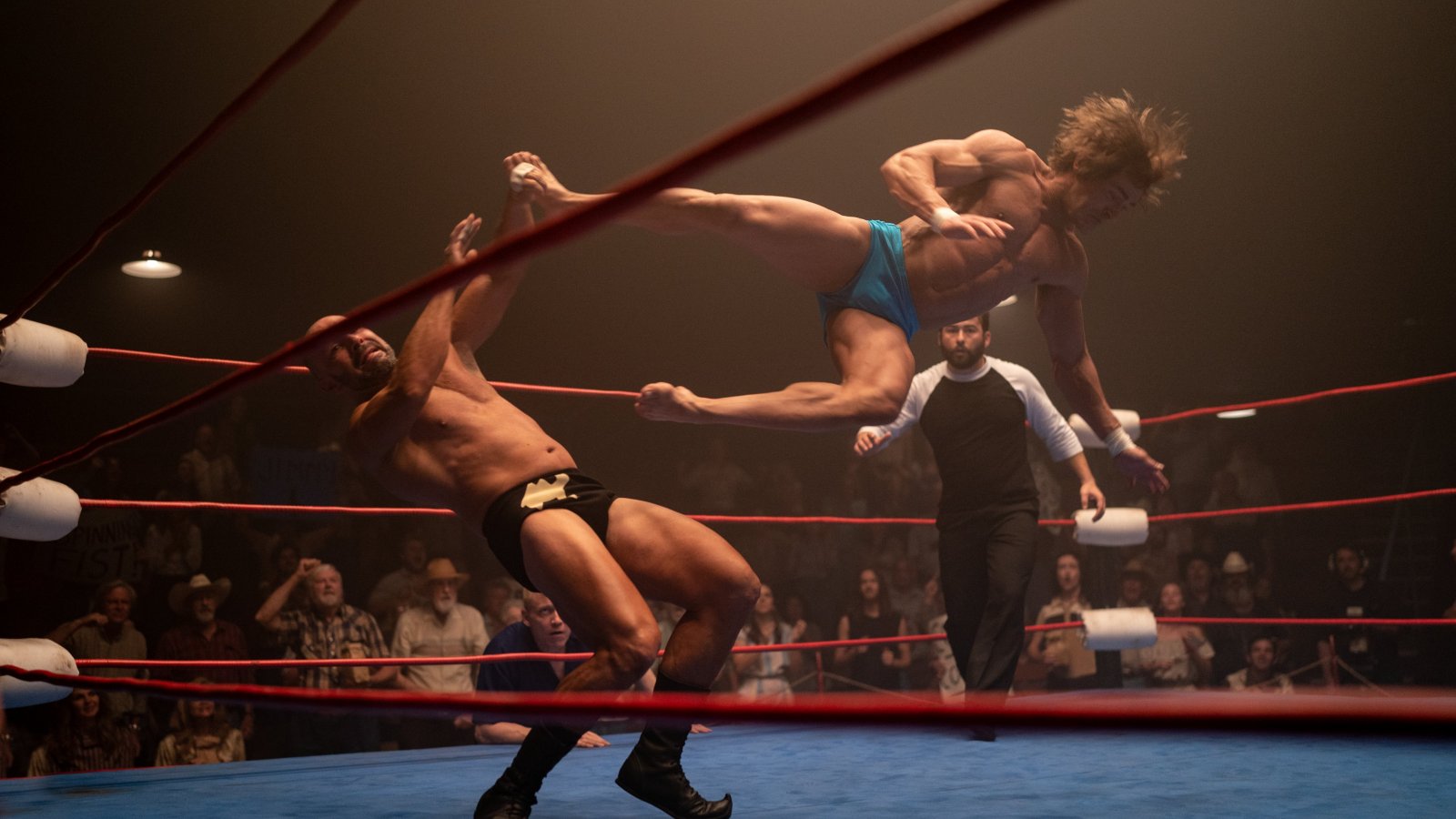 The Iron Claw: la trasformazione di Zac Efron nel wrestler Kevin Von Erich nella nuova foto