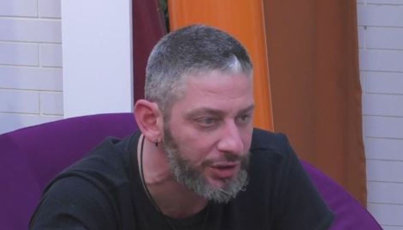 Grande Fratello Vip 7: Edoardo Tavassi in lacrime: 'Sono stato squalificato'