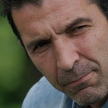 Gigi Riva - Nel nostro cielo un rombo di tuono: una scena del documentario