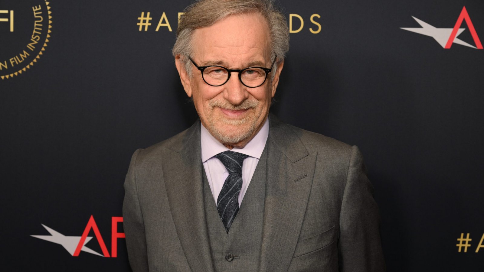 Steven Spielberg critica Warner per la distribuzione dei film su HBO Max, ma non condanna lo streaming