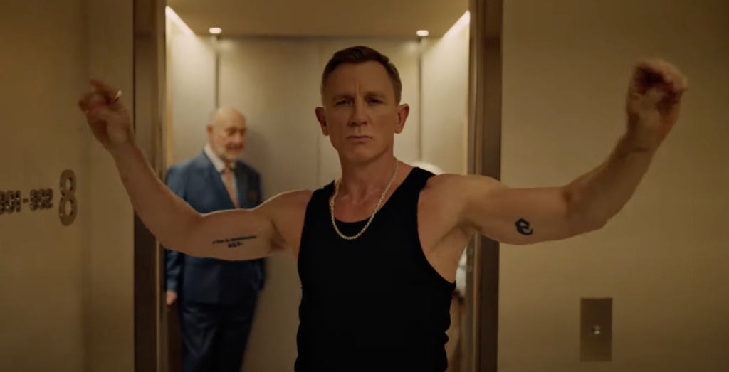 Daniel Craig mostra le sue doti di ballerino in uno spot diretto da Taika Waititi