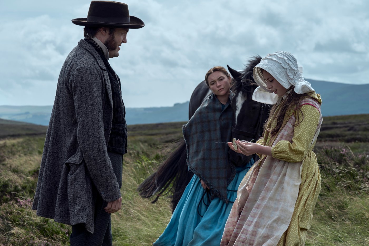Il Prodigio, la recensione del film Netflix con Florence Pugh: uccelli ...