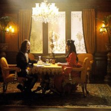 Gary Oldman e Winona Ryder in una scena di Dracula di Coppola