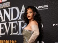 Black Panther: Wakanda Forever, Rihanna presenta la canzone 'Born Again'