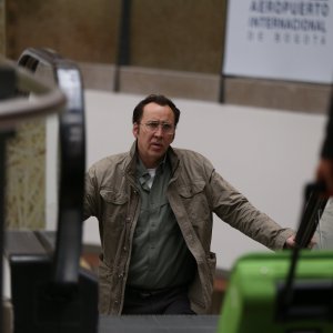 Running With the Devil: Nicolas Cage in una scena del film