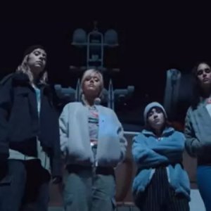 Uno di noi sta mentendo 2:una scena della serie