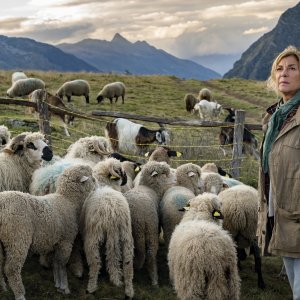 Belle & Sebastien - Next Generation: Michèle Laroque in una scena del film