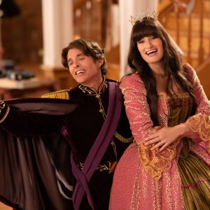 Come per disincanto - E vissero infelici e scontenti: James Marsden, Idina Menzel in una scena del film
