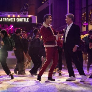 Spirited - Magia di Natale: Ryan Reynolds e Will Ferrell in una scena musicale