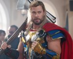Chris Hemsworth vorrebbe un film crossover tra Marvel e DC: 'Sarebbe divertente lottare contro Aquaman!'