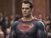 Superman: Henry Cavill potrebbe non aver ancora stretto il nuovo accordo con DC Studios
