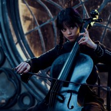 Mercoledì: La protagonista al violoncello nella serie Netflix