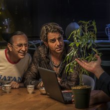 Falla girare: Giovanni Esposito e Giampaolo Morelli in una scena del film