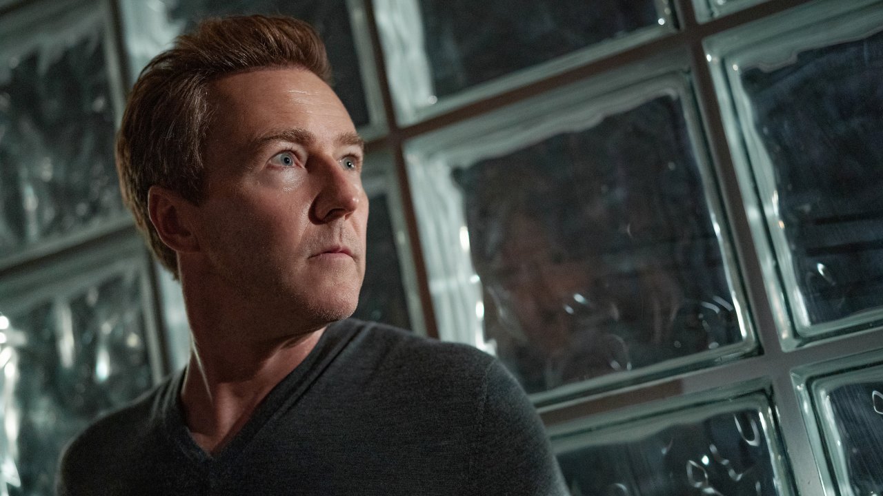 Glass Onion: Rian Johnson era contrario al colpo di scena 'orribile' del film