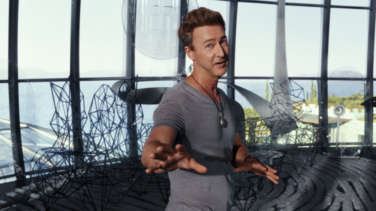 Glass Onion: Rian Johnson era tentato di modificare il film 'centinaia di volte al giorno'