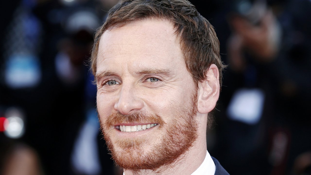 Next Goal Wins: Michael Fassbender in the first photos of the film by Taika Waititi