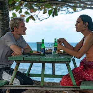 Next Goal Wins: Michael Fassbender e Kamaina in una scena