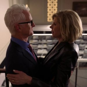 The Good Fight 6: Christine Baranski e John Slatter in una scena