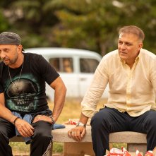 Tre uomini e un fantasma: Domenico Manfredi e Francesco De Fraia in una scena del film