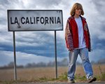 La California, recensione: Cinzia Bomoll racconta la cupa vita di provincia